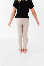 Load image into Gallery viewer, CRÈME | Plush Lined Tights