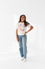Load image into Gallery viewer, MAGICAL SNACKS CROPPED | CREAM ADULT TEE