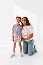 Load image into Gallery viewer, MAGICAL SNACKS CROPPED | CREAM ADULT TEE