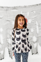 Load image into Gallery viewer, Black Cat | PEPLUM