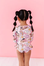 Load image into Gallery viewer, Summer Minnie | ONE-PIECE Rashguard