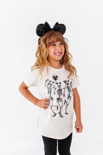 Load image into Gallery viewer, Skelly Magic | KIDS CREAM TEE