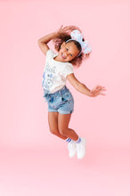 Load image into Gallery viewer, Stitch + Scrump | KIDS CREAM TEE