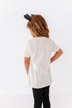 Load image into Gallery viewer, Skelly Magic | KIDS CREAM TEE
