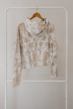 Load image into Gallery viewer, TIE-DYE ‘MAMA’ | CROPPED HOODIE
