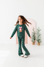 Load image into Gallery viewer, Bubblegum Gingerbread | Bamboo Long Sleeve