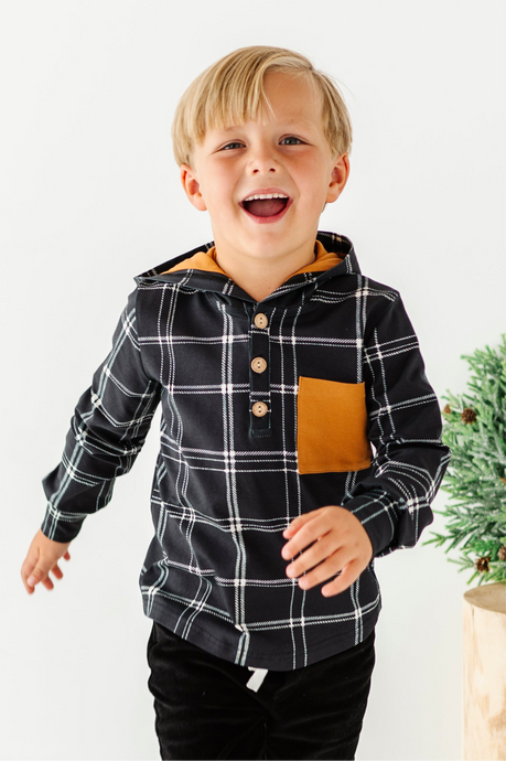 Black Plaid | HOODED HENLEY