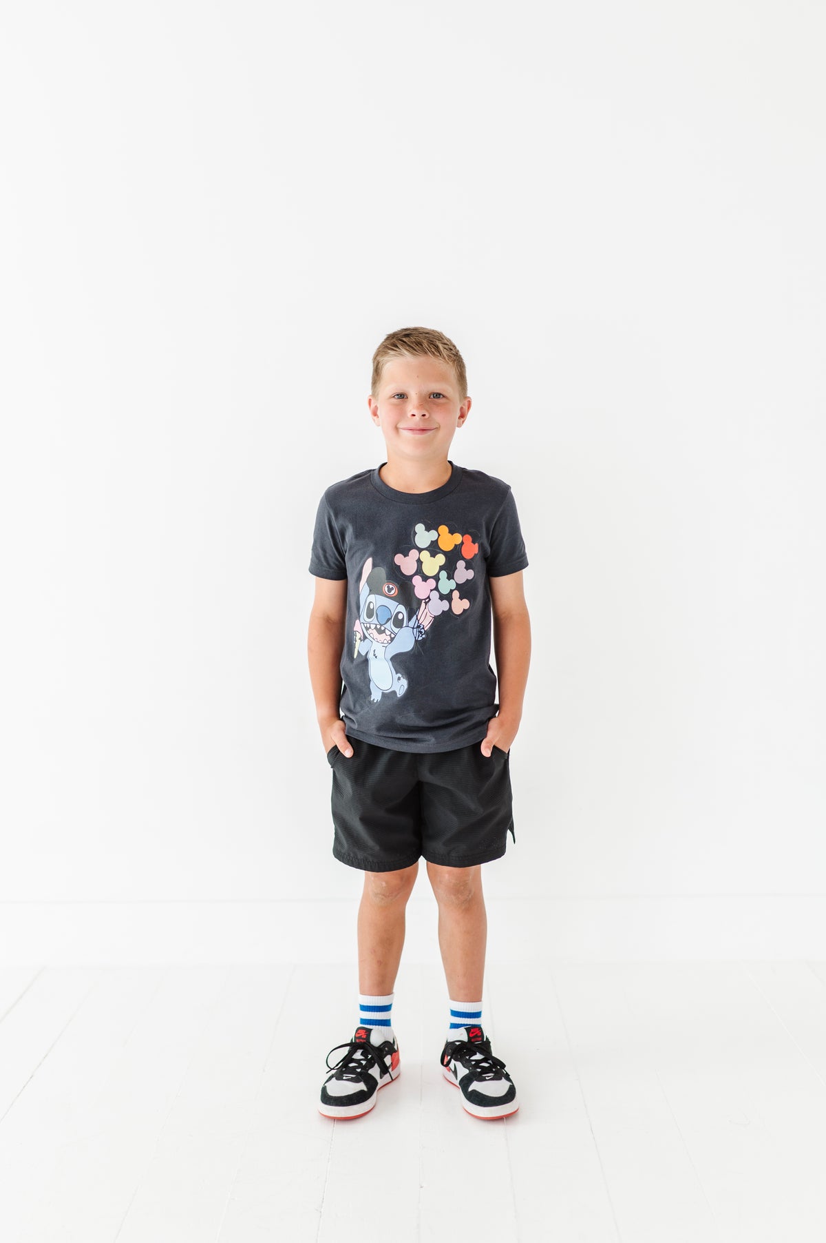 Balloon Stitch | KIDS CHARCOAL TEE