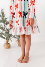 Load image into Gallery viewer, Bows | NIGHTGOWN