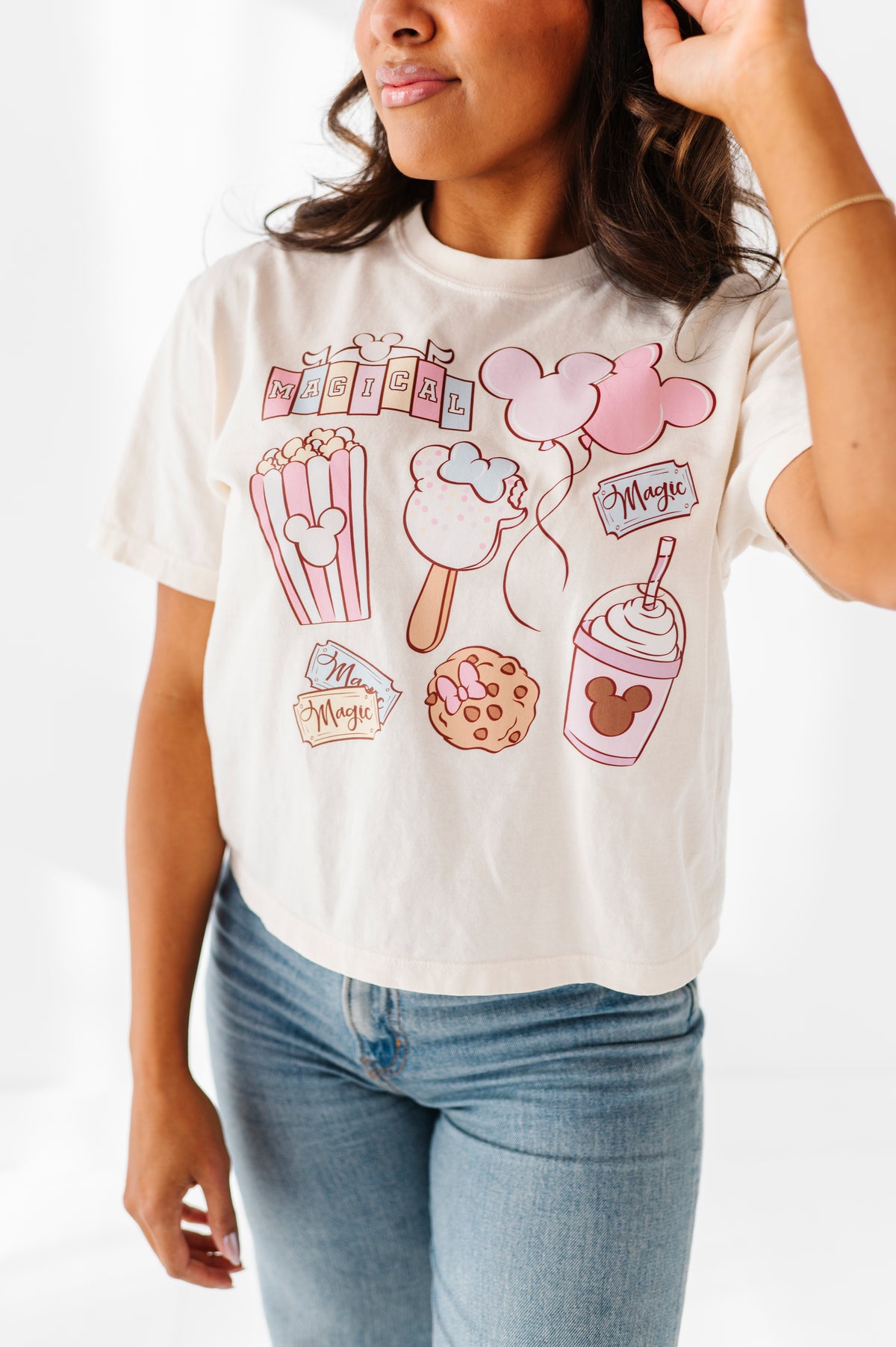 MAGICAL SNACKS CROPPED | CREAM ADULT TEE