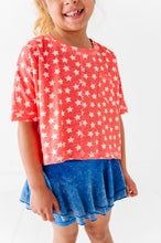Load image into Gallery viewer, RED Stars | BOXY CROP