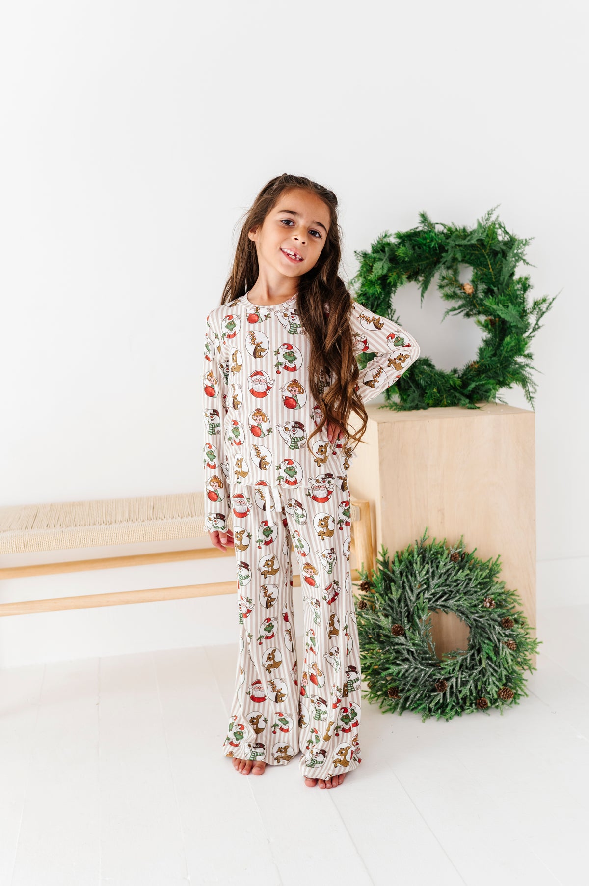 Classic Characters | GIRLS 2-Piece SET