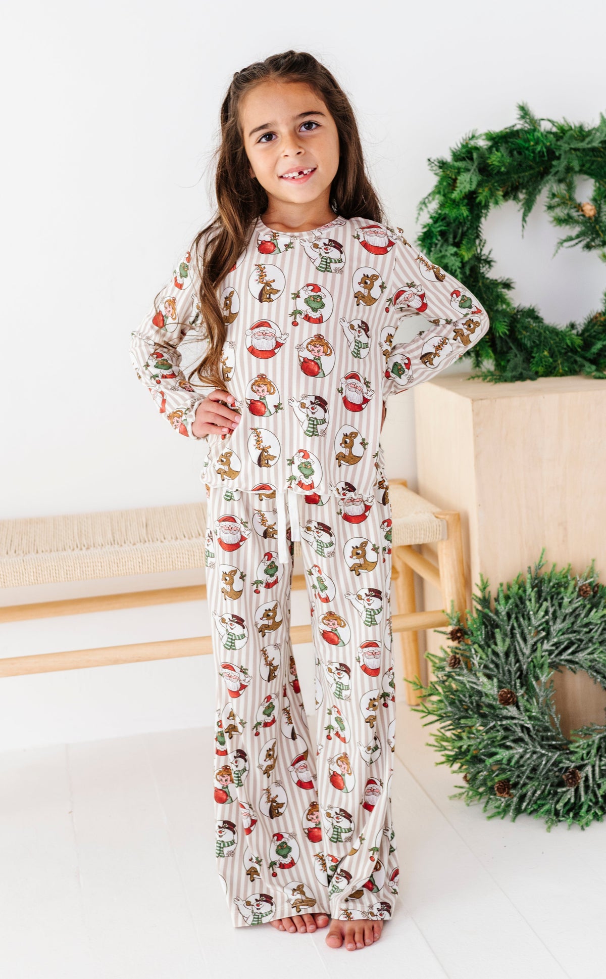 Classic Characters | GIRLS 2-Piece SET
