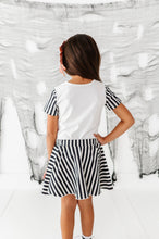 Load image into Gallery viewer, Good Ghouls Club | TEE
