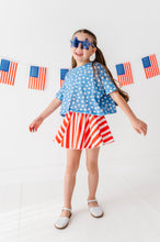Load image into Gallery viewer, BLUE Stars | BOXY CROP