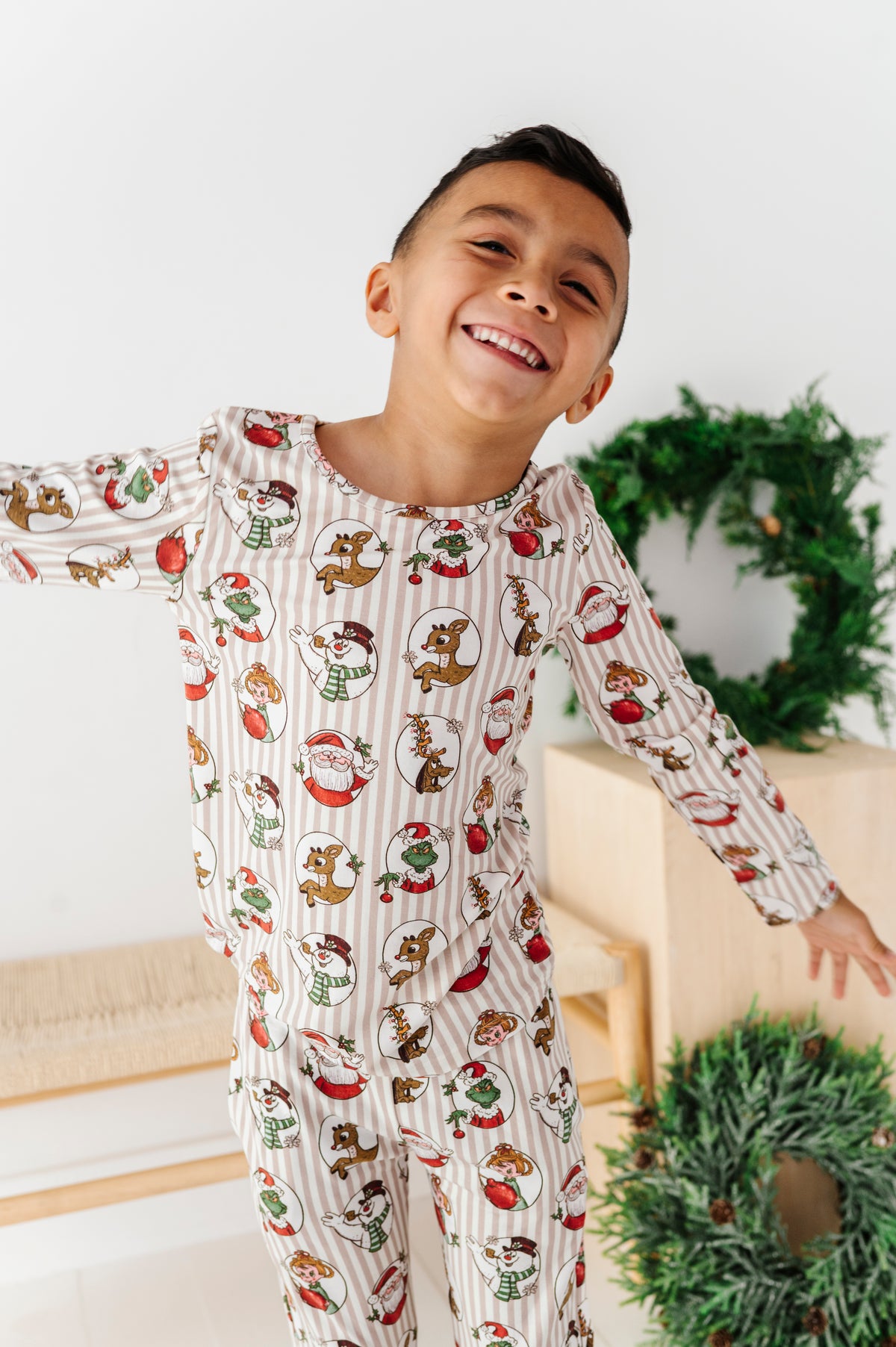 Classic Characters | BOYS 2-Piece SET