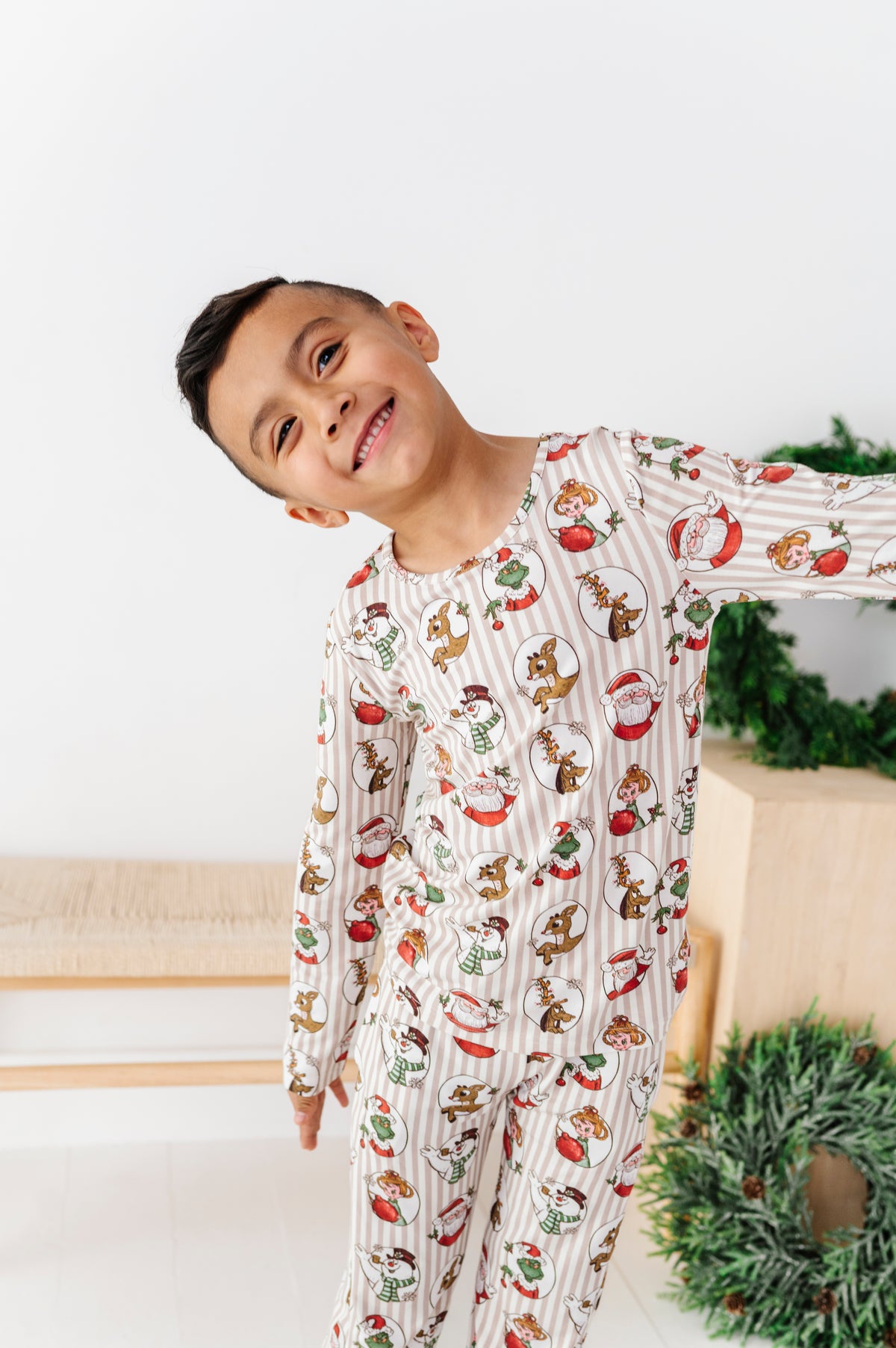 Classic Characters | BOYS 2-Piece SET