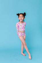 Load image into Gallery viewer, Sugarwave Leopard | 1/4th ZIP RASHGUARD 2-PIECE