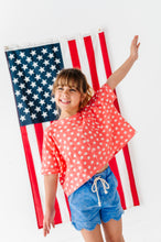 Load image into Gallery viewer, RED Stars | BOXY CROP