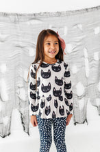 Load image into Gallery viewer, Black Cat | PEPLUM