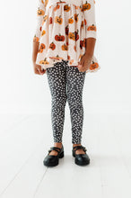 Load image into Gallery viewer, BLACK DOTTIE | Slim Ruffle Leggings (6/12 + 2T ONLY left)