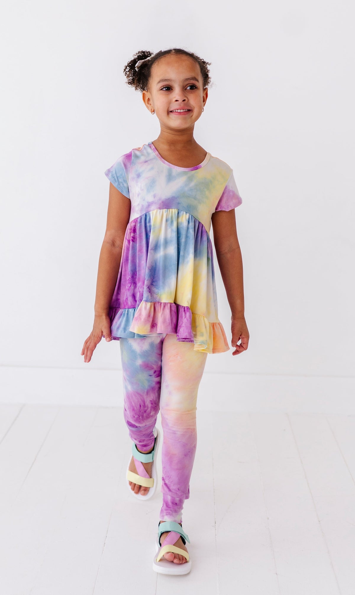 TIE-DYE SET EXCLUSIVE!