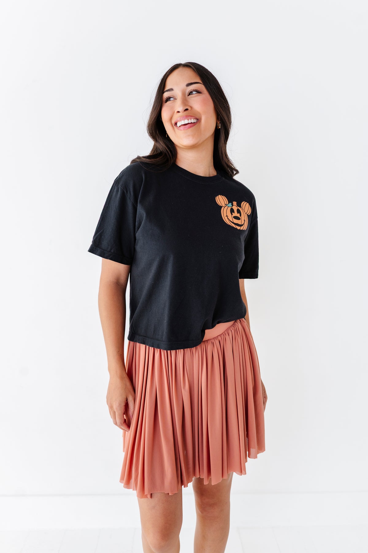 Pocket Mickey Pumpkin | ADULT *CROP* TEE