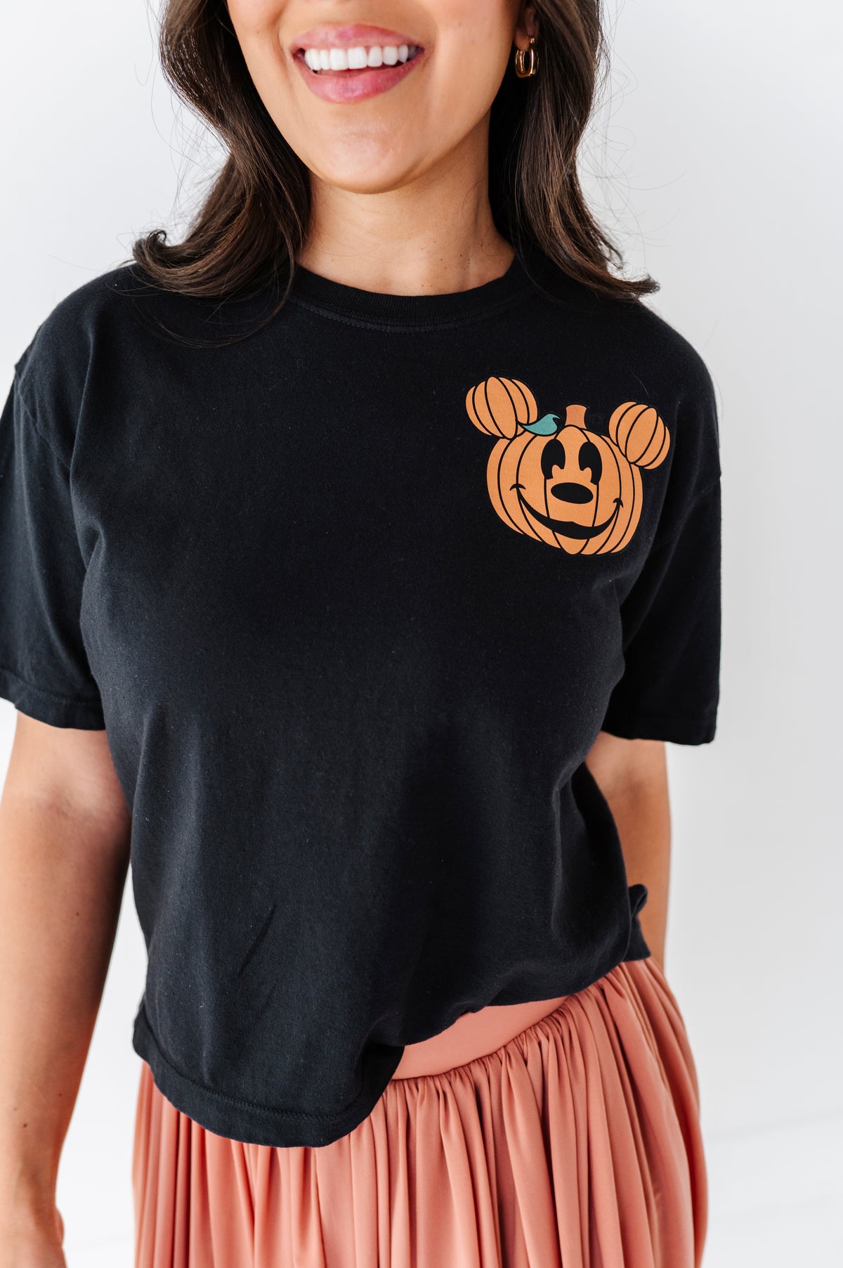 Pocket Mickey Pumpkin | ADULT *CROP* TEE