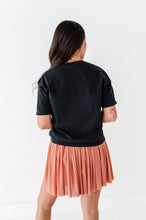 Load image into Gallery viewer, Pocket Mickey Pumpkin | ADULT *CROP* TEE