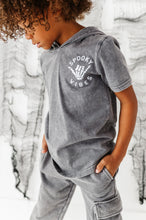 Load image into Gallery viewer, Spooky Vibes | HOODED TEE
