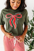 Load image into Gallery viewer, RED BOW (GREEN SHIRT) | Adult CROP