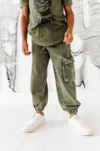 Load image into Gallery viewer, Frankie | HOODED TEE