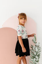 Load image into Gallery viewer, Girly Wreath | Scoop Back TEE