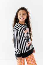 Load image into Gallery viewer, Pretty Pumpkins | Side-Split Sweatshirt