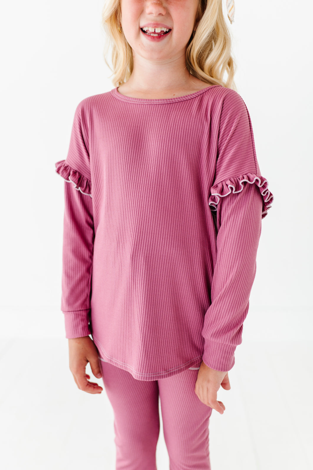 ROSEY RIB | Crewneck (with ruffle)