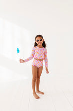 Load image into Gallery viewer, Leopard: 1/4th Zip Rashguard TWO-PIECE