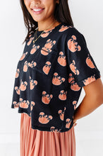 Load image into Gallery viewer, BLACK Piggy Pumpkins | ADULT Boxy Crop