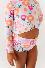 Load image into Gallery viewer, Poppy: Criss Cross Rashguard TWO-PIECE