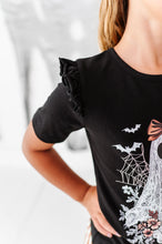 Load image into Gallery viewer, Lacey the Ghost | TEE