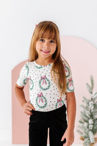 Girly Wreath | Scoop Back TEE
