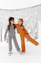 Load image into Gallery viewer, Floral Ghostie Dotted | 2-Piece Bamboo Set