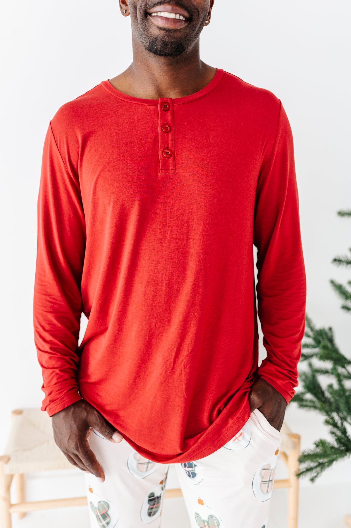 SOLID RED | MEN'S Henley Top