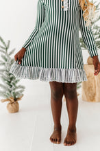 Load image into Gallery viewer, Green Stripes | NIGHTGOWN