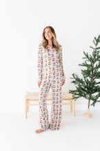 Load image into Gallery viewer, Classic Characters | WOMEN'S Pants