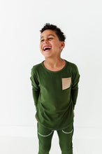 Load image into Gallery viewer, OLIVE RIB | Crewneck