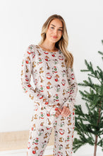 Load image into Gallery viewer, Classic Characters | WOMEN'S Long Sleeve Top