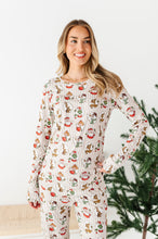 Load image into Gallery viewer, Classic Characters | WOMEN'S Long Sleeve Top