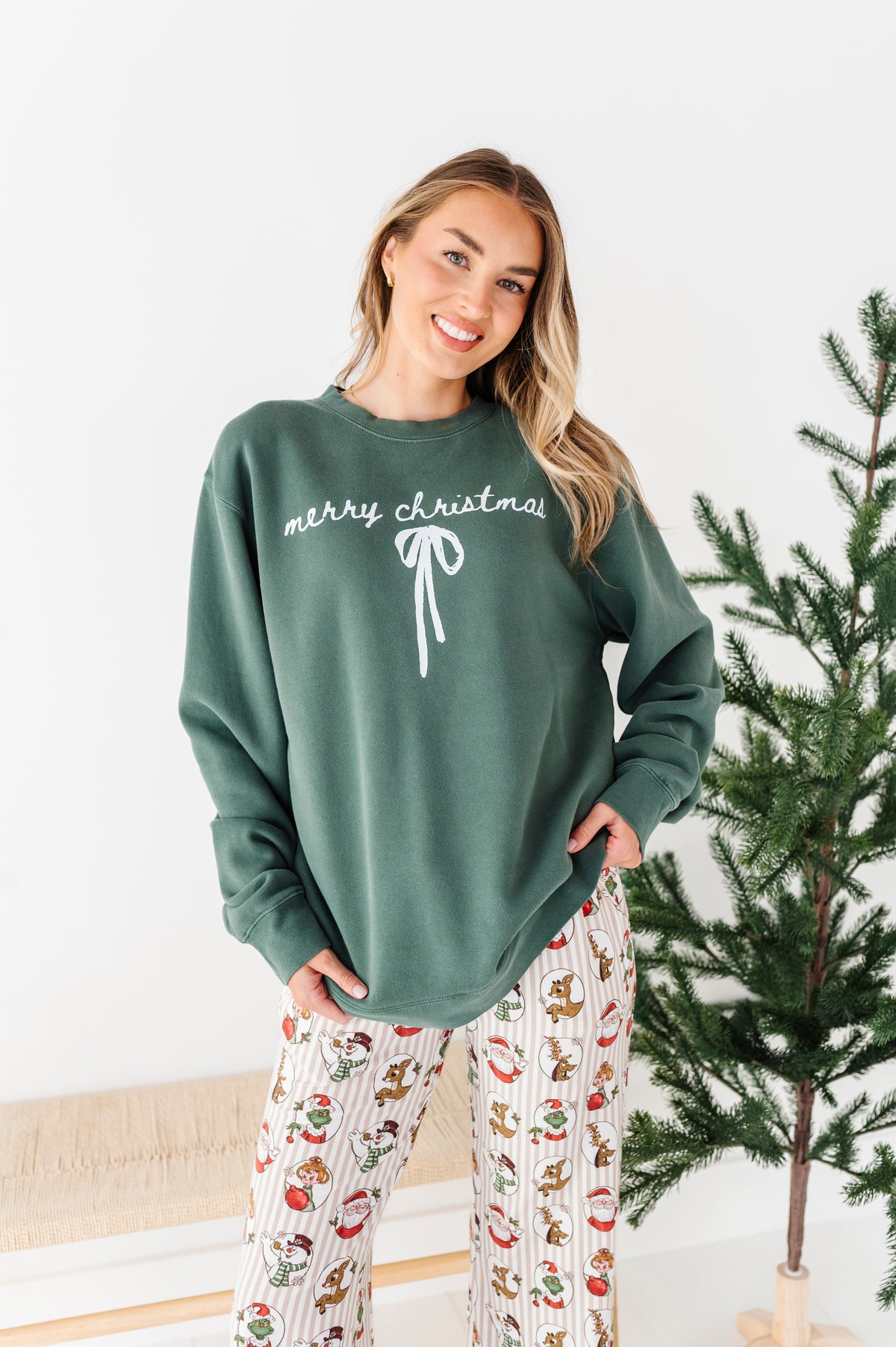 Merry Christmas Bow | (GREEN) FULL LENGTH SWEATSHIRT