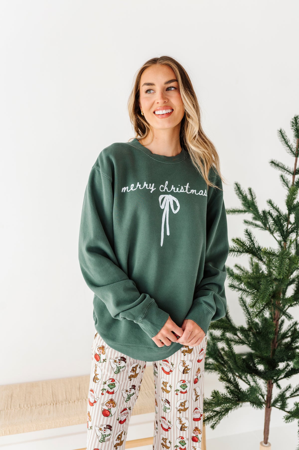 Merry Christmas Bow | (GREEN) FULL LENGTH SWEATSHIRT