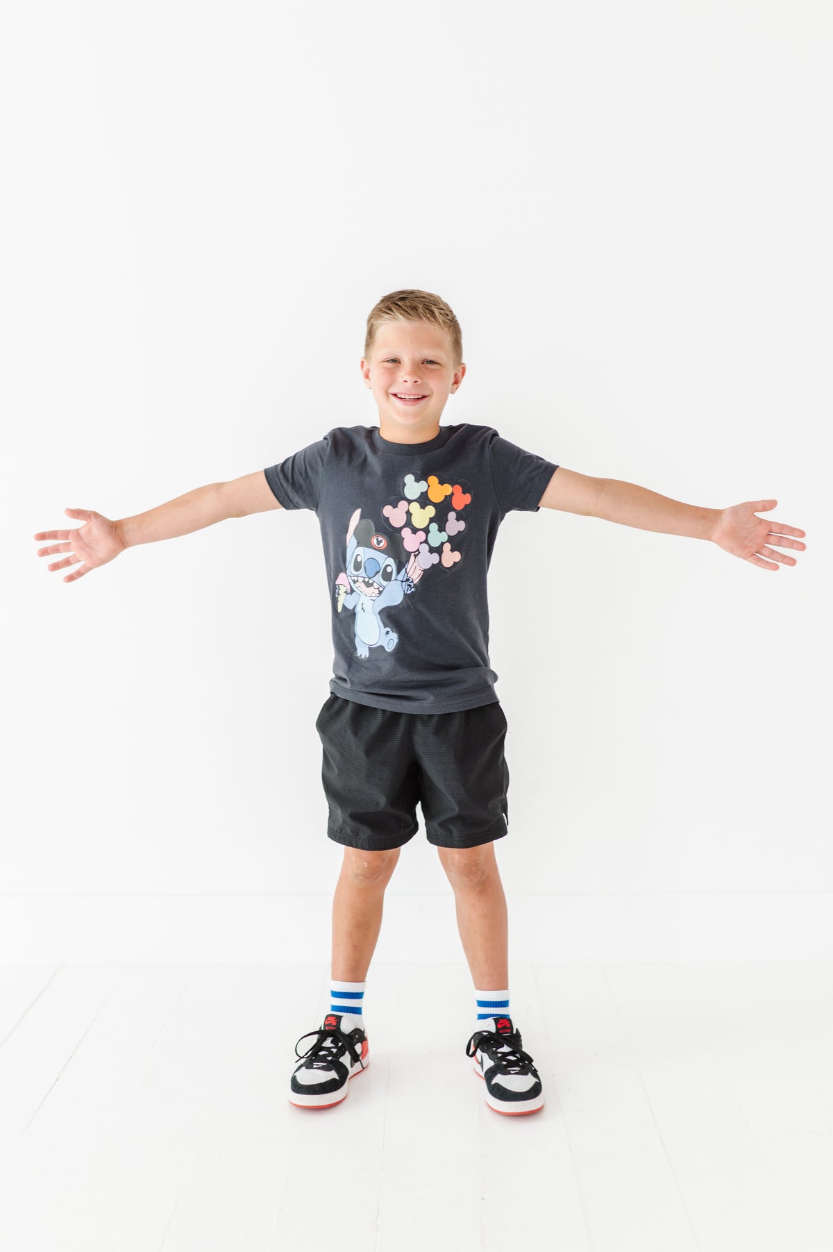 Balloon Stitch | KIDS CHARCOAL TEE